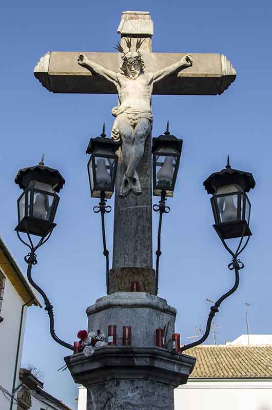 Córdoba 104 - plaza de Capuchinos y Cristo de los Faroles.jpg